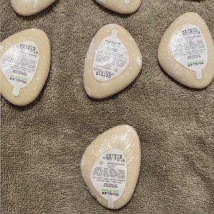 7 mugler Savon soap 25 g each